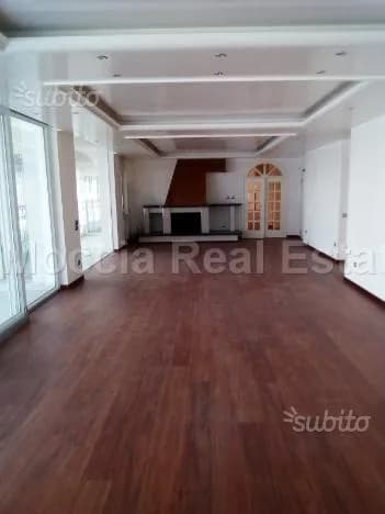 Piazza Vetrano - foto 1
