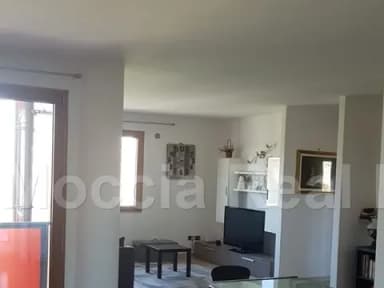 Caserta Sud Ampio Trilocale Arredato con Box Auto - foto 13