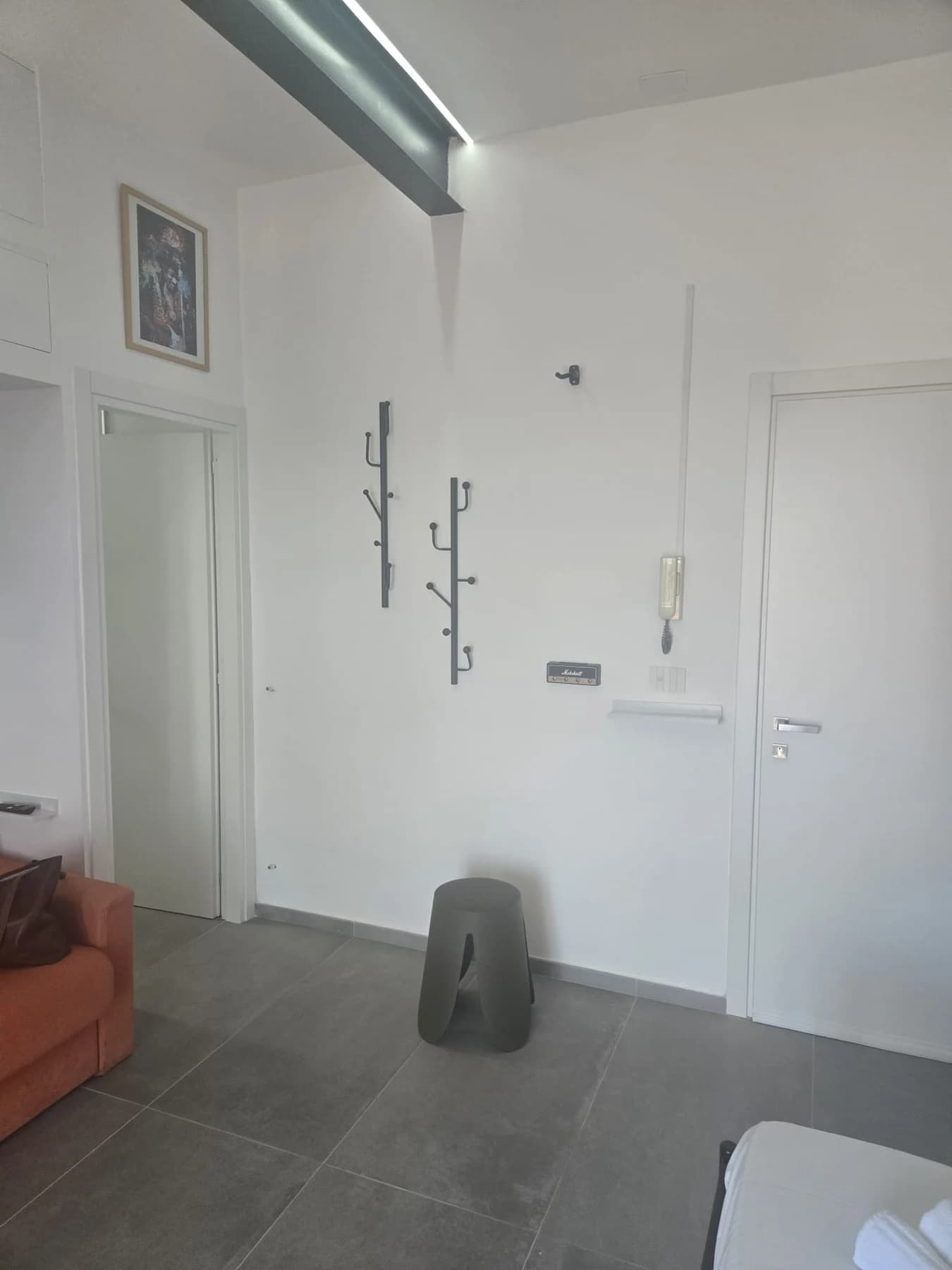 Caserta Centro Via Renella Ampio Monolocale Arredato Nuovo e Moderno - foto 13
