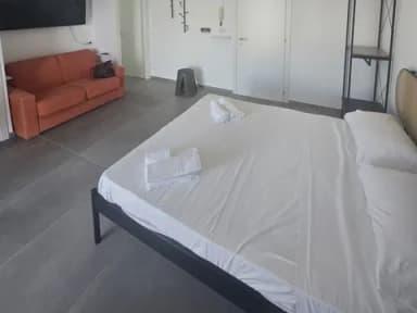 Caserta Centro Via Renella Ampio Monolocale Arredato Nuovo e Moderno - foto 25