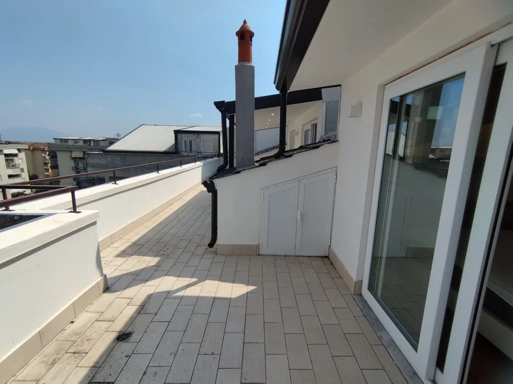 Moderno Luminoso Bilocale Arredato Nuovo con Terrazzo zona Sud - foto 22