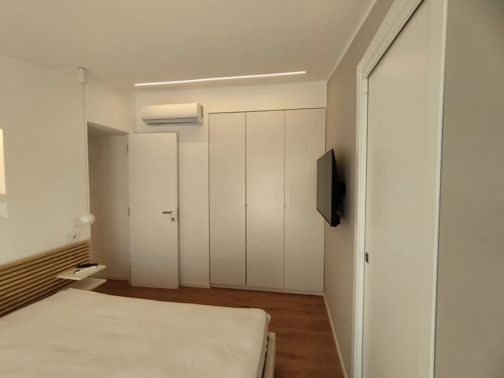 Moderno Luminoso Bilocale Arredato Nuovo con Terrazzo zona Sud - foto 34