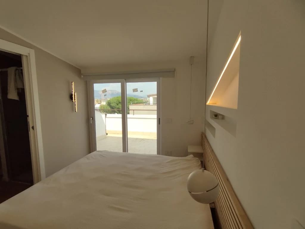 Moderno Luminoso Bilocale Arredato Nuovo con Terrazzo zona Sud - foto 38