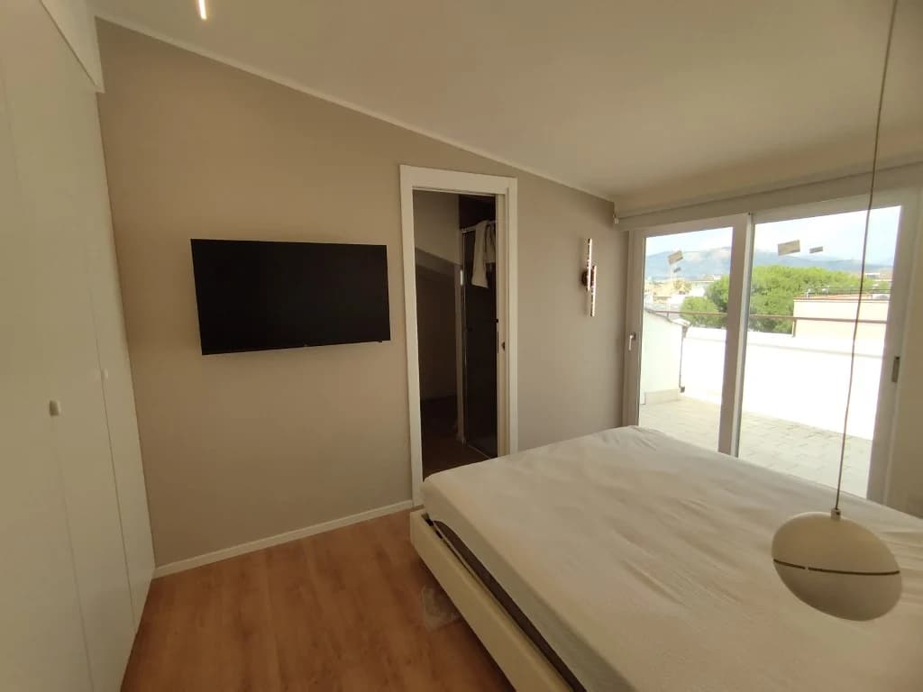 Moderno Luminoso Bilocale Arredato Nuovo con Terrazzo zona Sud - foto 40