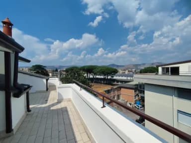 Moderno Luminoso Bilocale Arredato Nuovo con Terrazzo zona Sud - foto 14