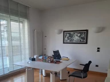 AMPIA CAMERA DOPPIA USO UFFICIO ARREDATA CENTRO VIA BOTTICELLI - foto 19
