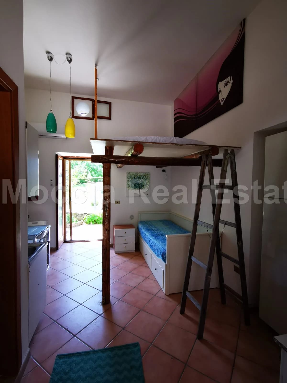 Monolocale arredato con terrazzino in corte zona Casola - foto 39