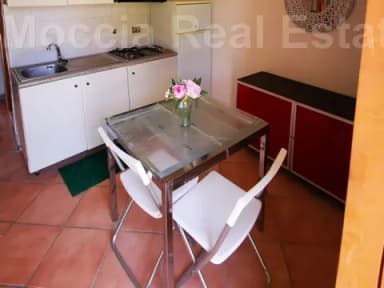 Monolocale arredato con terrazzino in corte zona Casola - foto 33