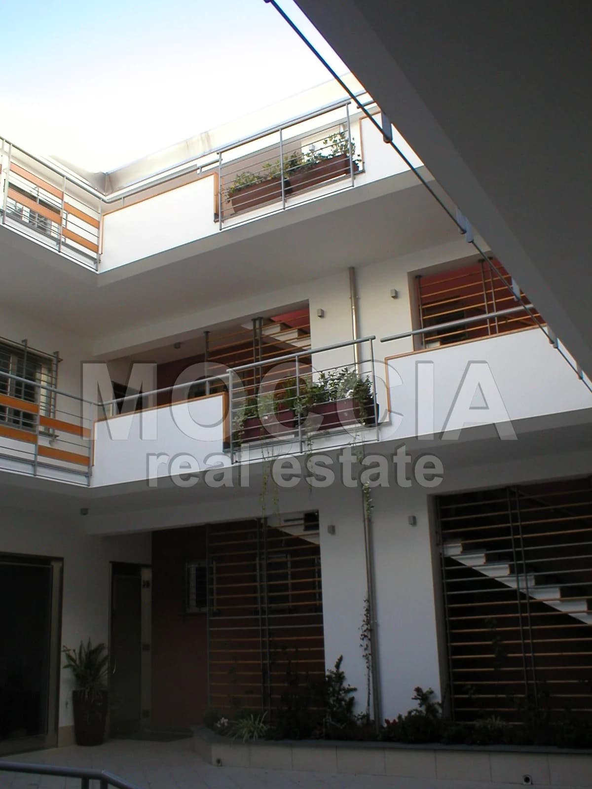 Bilocale Arredato Moderno con Posto auto zona Nord - foto 16