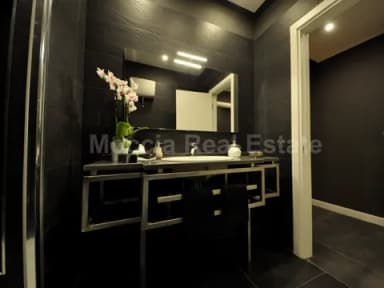 TRILO PRESTIGIOSO ARREDATO IN RESIDENCE CON POSTO AUTO ZONA REGGIA - foto 10