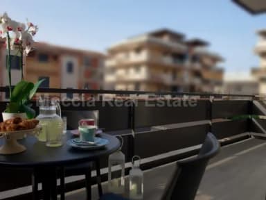 TRILO PRESTIGIOSO ARREDATO IN RESIDENCE CON POSTO AUTO ZONA REGGIA - foto 17