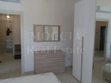 BILOCALE ARREDATO MODERNO IN RESIDENCE ZONA REGGIA - foto 29
