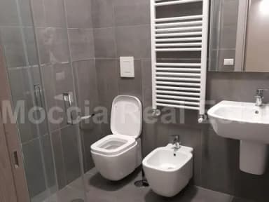 Bilocale Arredato tutto compreso zona Reggia - foto 13