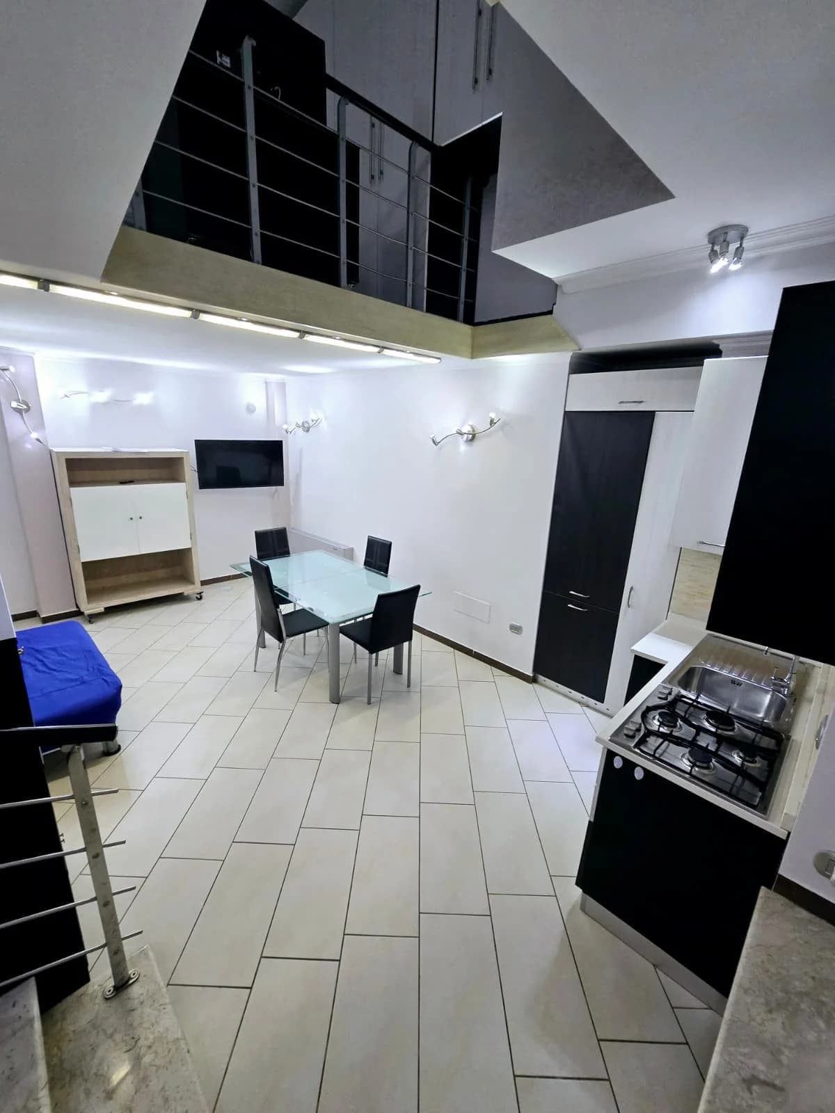 Duplex arredato in residence in Corso Trieste con Posto Auto - foto 3