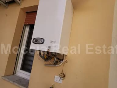 Ampio Moderno Bilocale Arredato in centro Via Ricciardi - foto 5