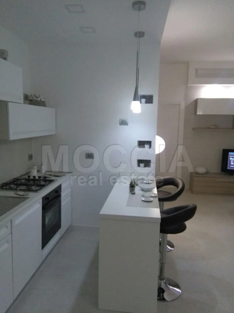 Trilocale Ristrutturato Arredato Nuovo e Moderno in Centro via Ricciardi - foto 13
