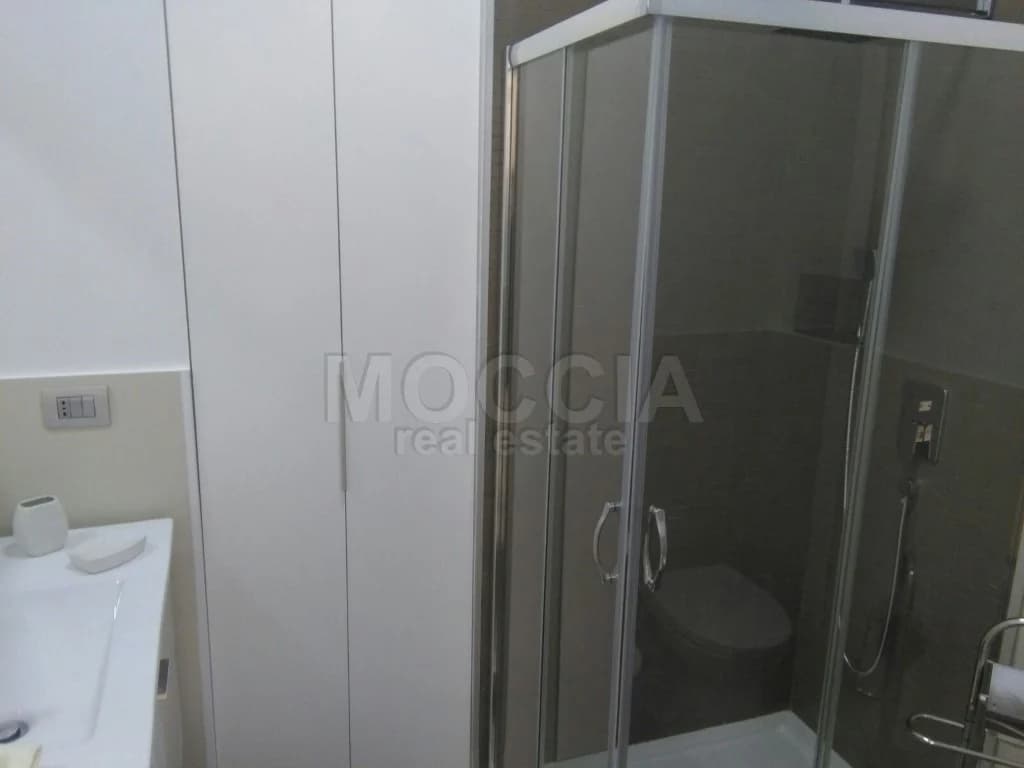 Trilocale Ristrutturato Arredato Nuovo e Moderno in Centro via Ricciardi - foto 21