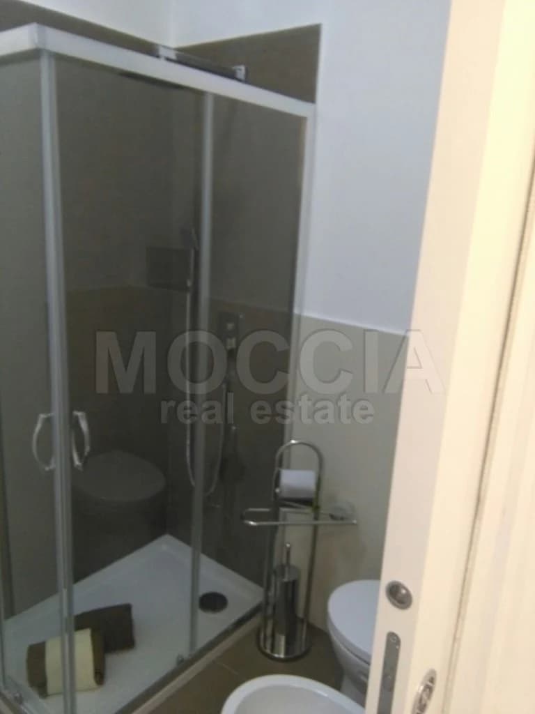 Trilocale Ristrutturato Arredato Nuovo e Moderno in Centro via Ricciardi - foto 23