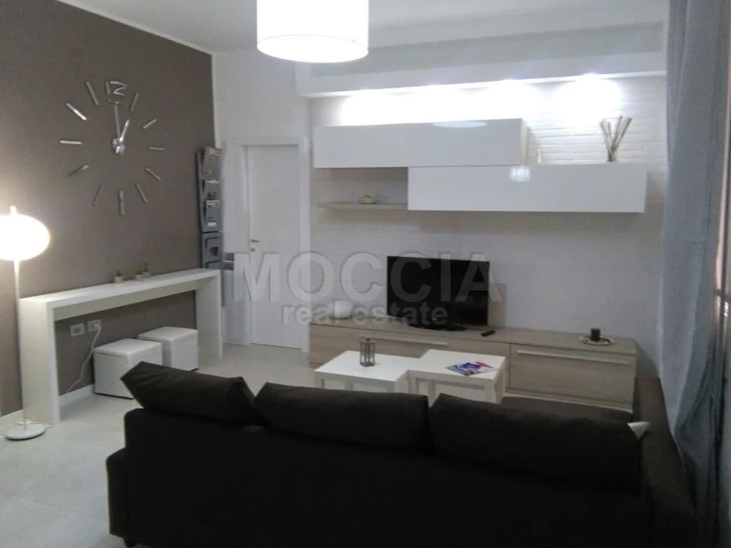 Trilocale Ristrutturato Arredato Nuovo e Moderno in Centro via Ricciardi - foto 41