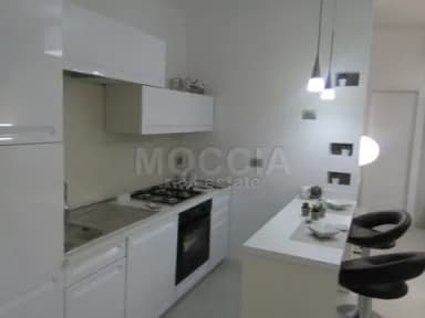 Trilocale Ristrutturato Arredato Nuovo e Moderno in Centro via Ricciardi - foto 51