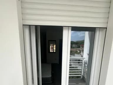 Rifinito Moderno Trilocale Arredato con Posto auto Nuova Costruzione - foto 11