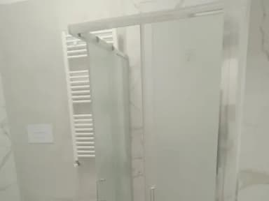 Piccolo Bilocale arredato nuovo con posto auto san leucio - foto 23