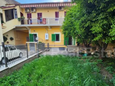 Trilocale uso Abitazione con Giardino e Terrazzo zona nord - foto 1