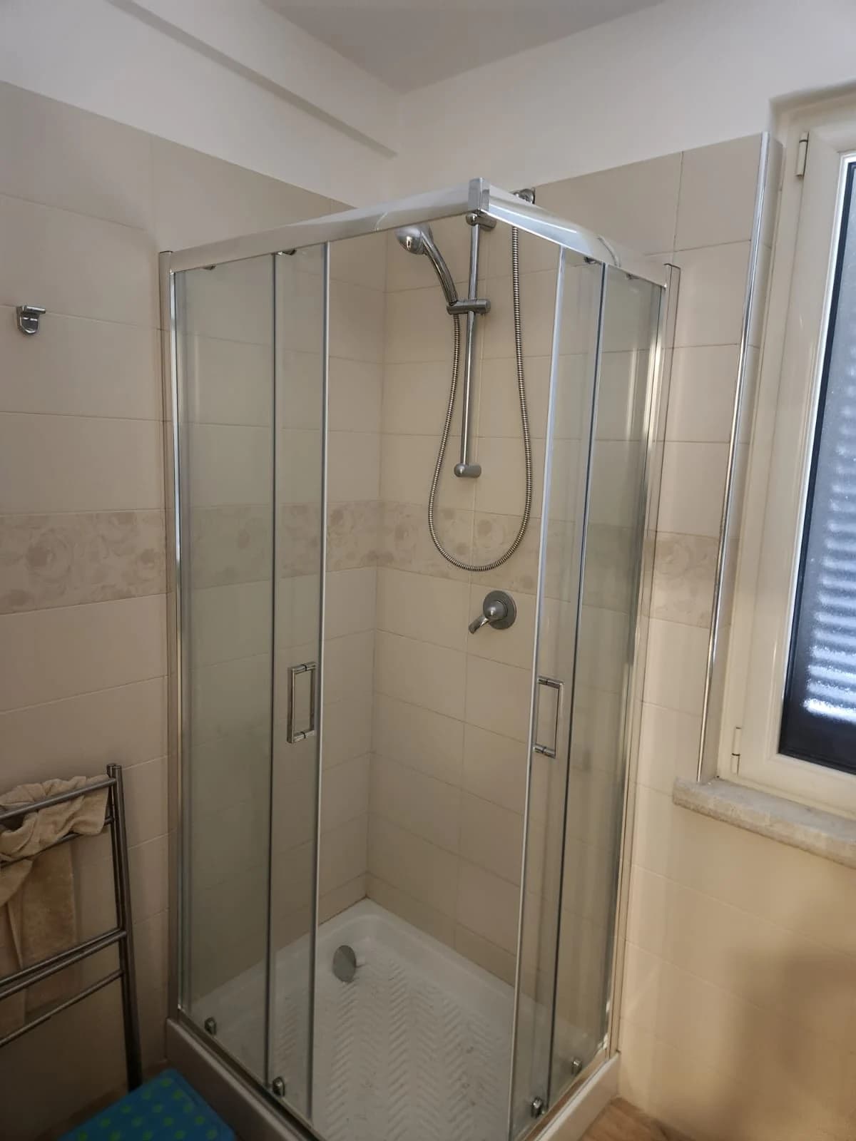 Bilocale Attico Arredato con Terrazzo e Posto Auto in Residence - foto 15