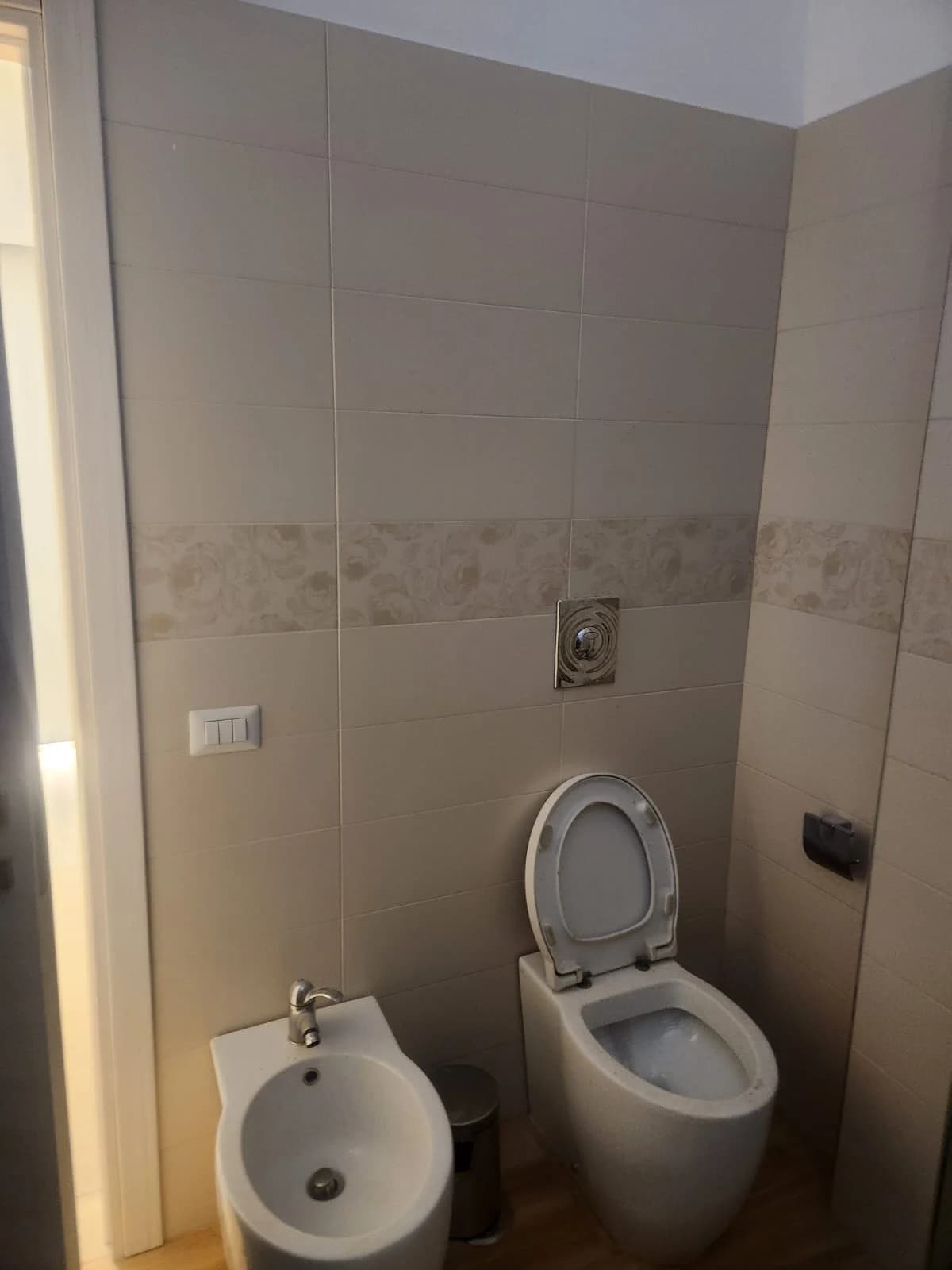 Bilocale Attico Arredato con Terrazzo e Posto Auto in Residence - foto 17
