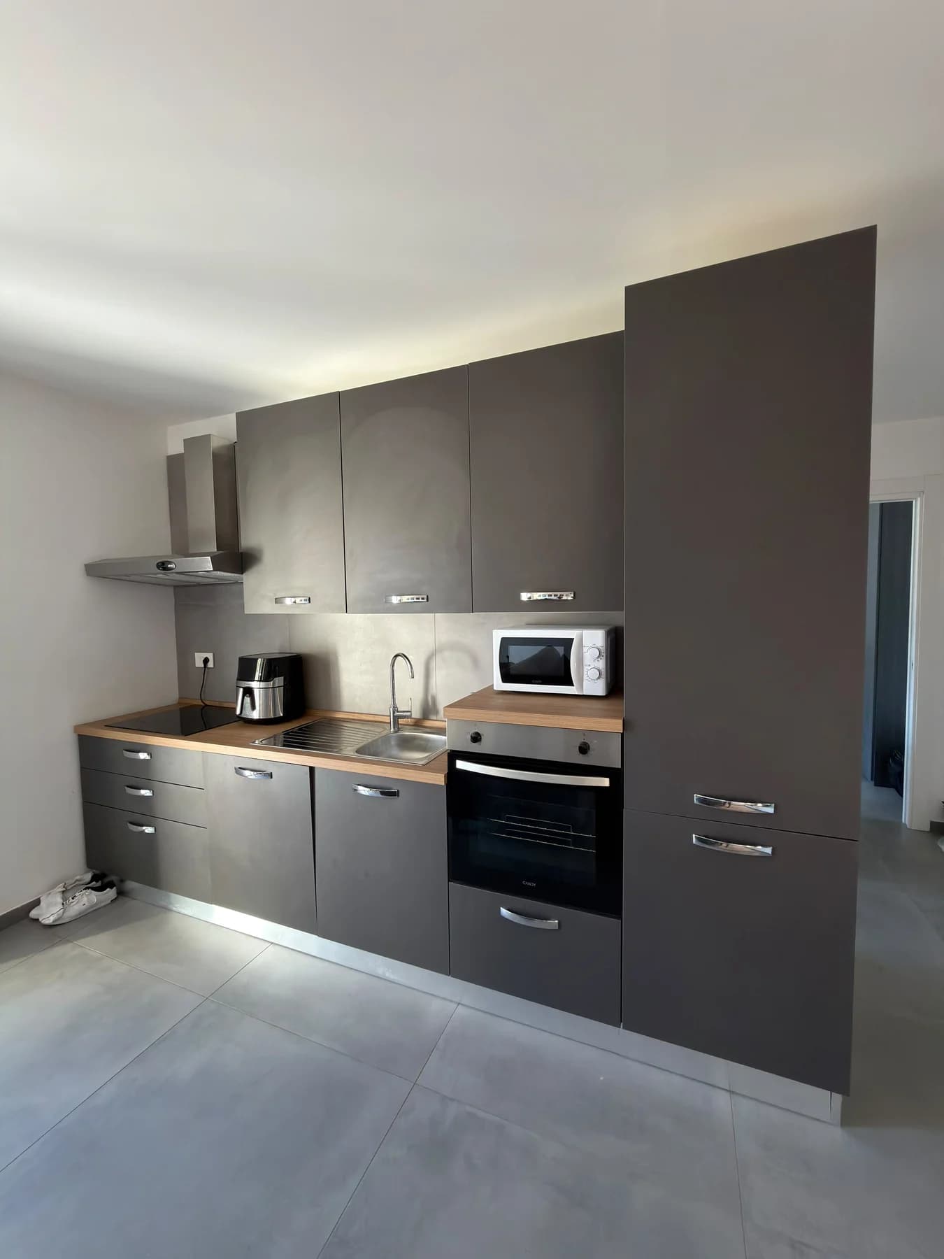 Ampio Moderno bilocale arredato nuova costruzione con box - foto 1