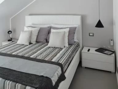 MINIMAL BILOCALE ARREDATO RIFINITO RESIDENCE VIA MILANO - foto 10