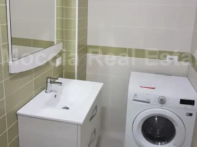 Bilocale arredato nuovo e moderno in residence con posto auto - foto 13