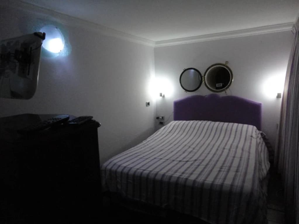 Piccolo Loft arredato centro corso trieste in residence con posto auto - foto 13