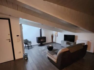 Attico arredato trilocale nuovo con terrazzo zona san leucio - foto 9