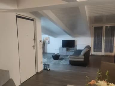 Attico arredato trilocale nuovo con terrazzo zona san leucio - foto 19