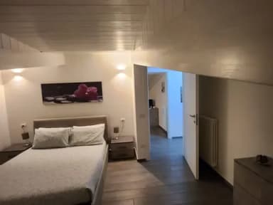 Attico arredato trilocale nuovo con terrazzo zona san leucio - foto 27