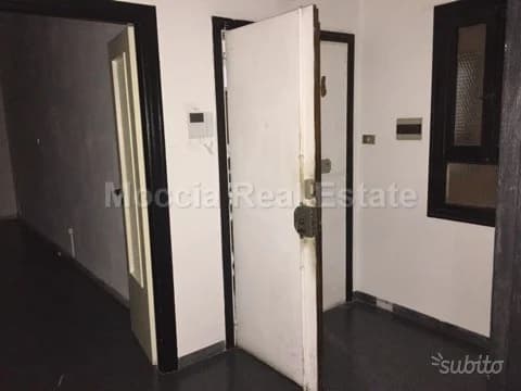 piazza Ruggiero - foto 4