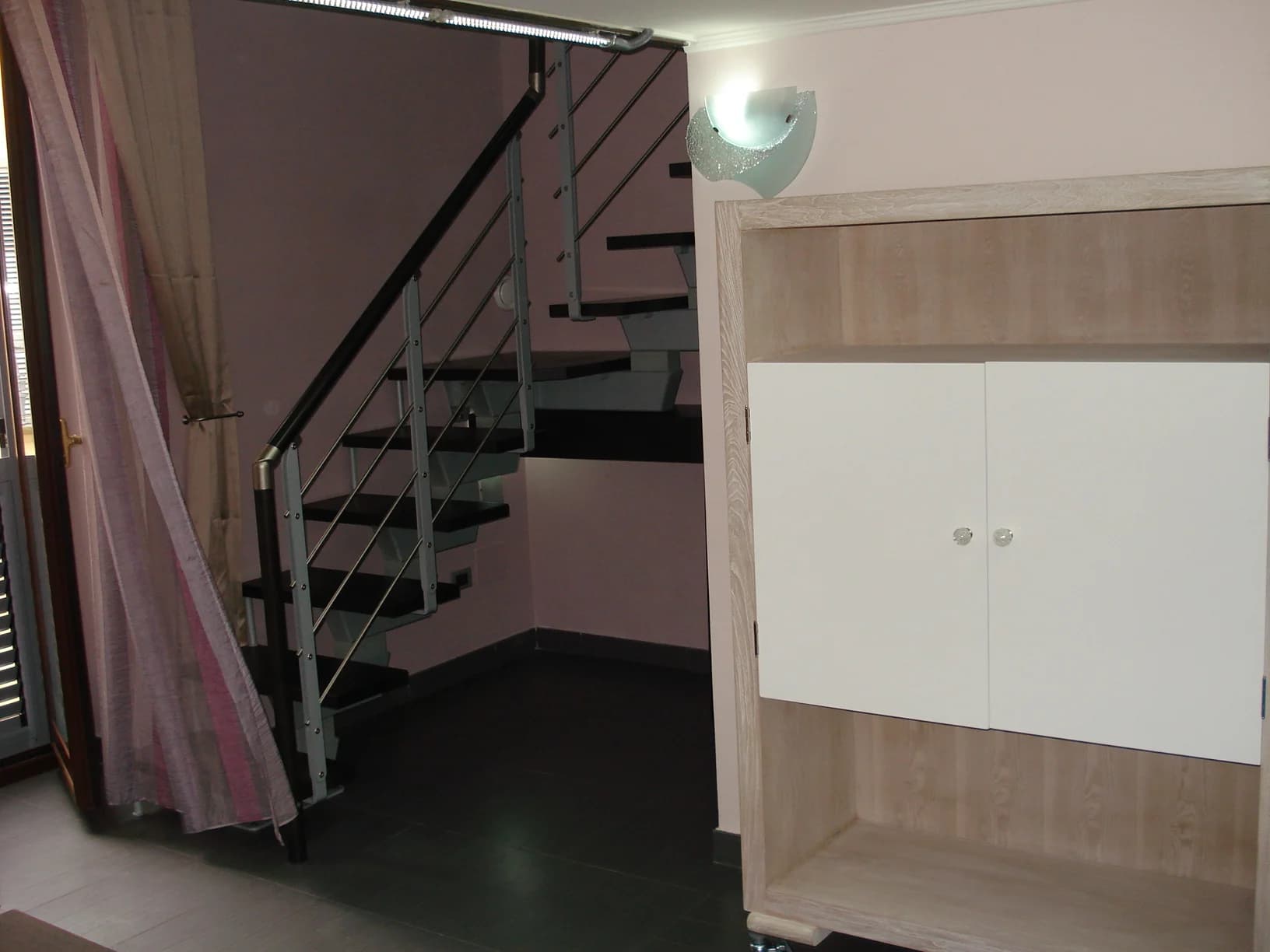 Duplex Arredato Nuovo con posto auto in Centro Citta' - foto 3