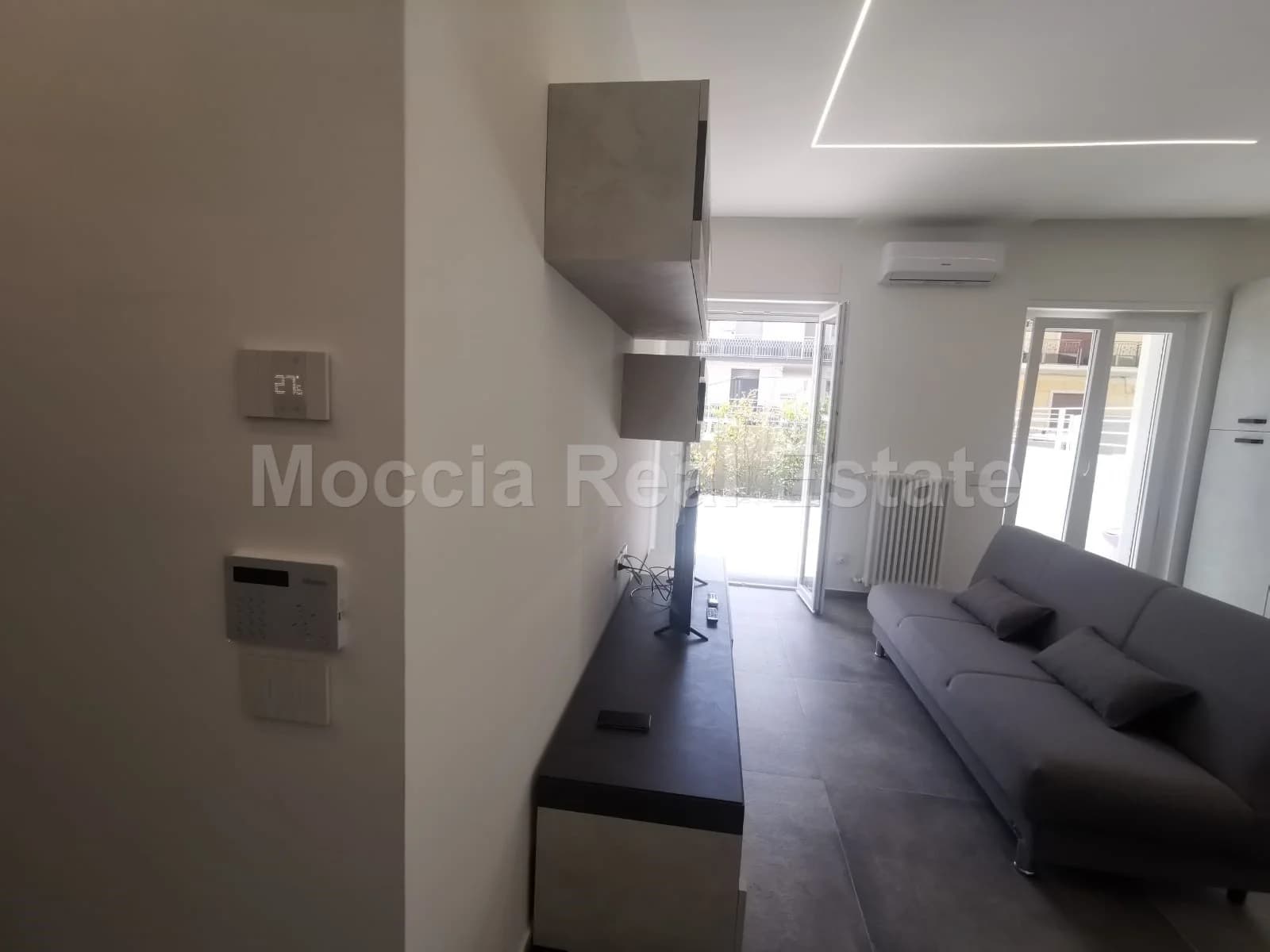 Bilocale Arredato Moderno Nuova Costruzione con Box Auto - foto 25