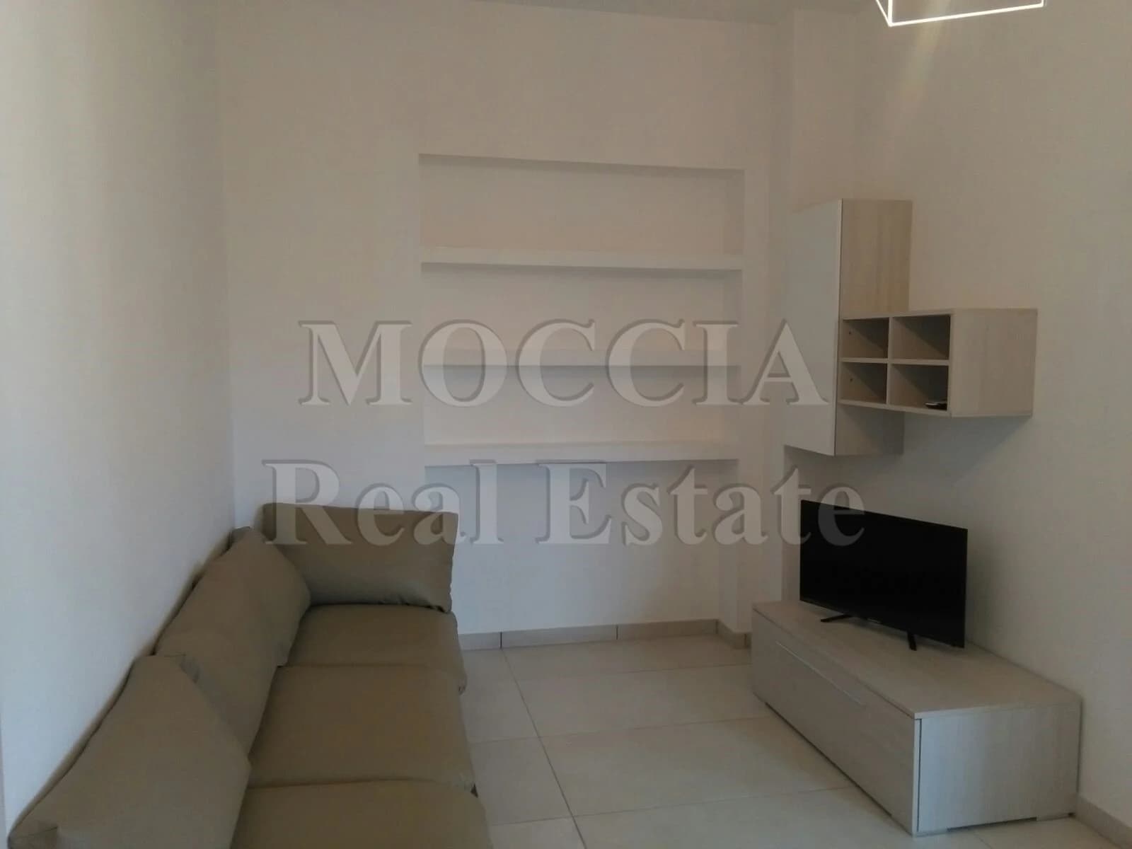 BILOCALE ARREDATO MODERNO IN RESIDENCE ZONA REGGIA - foto 23