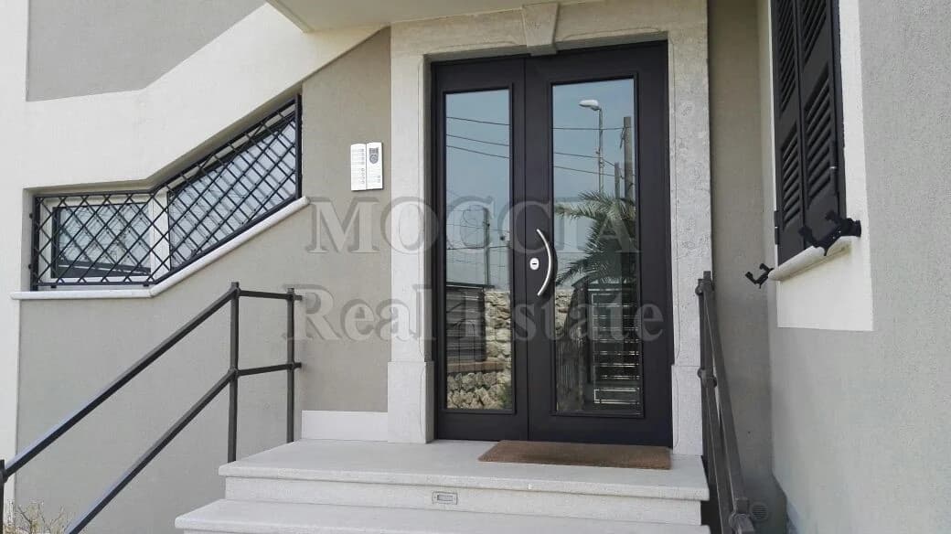 BILOCALE ARREDATO MODERNO IN RESIDENCE ZONA REGGIA - foto 18