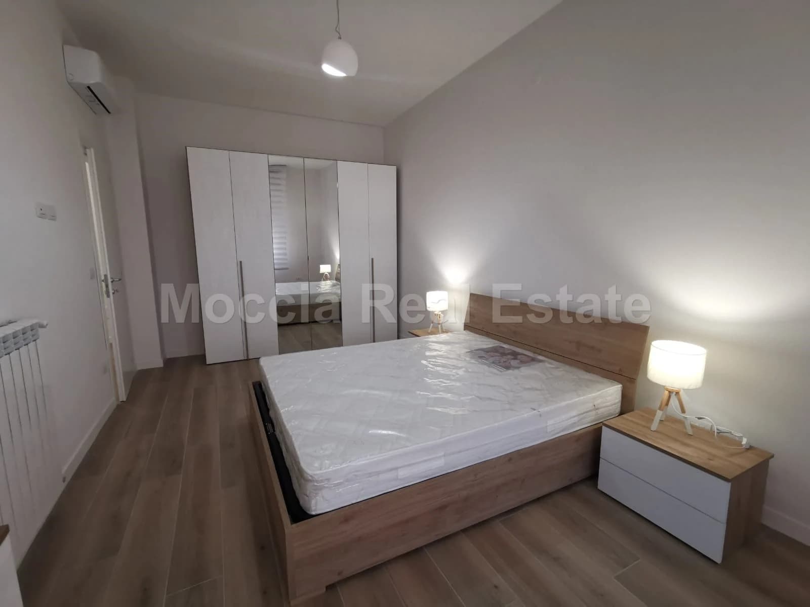 Ampio Moderno Bilocale Arredato in centro Via Ricciardi - foto 19
