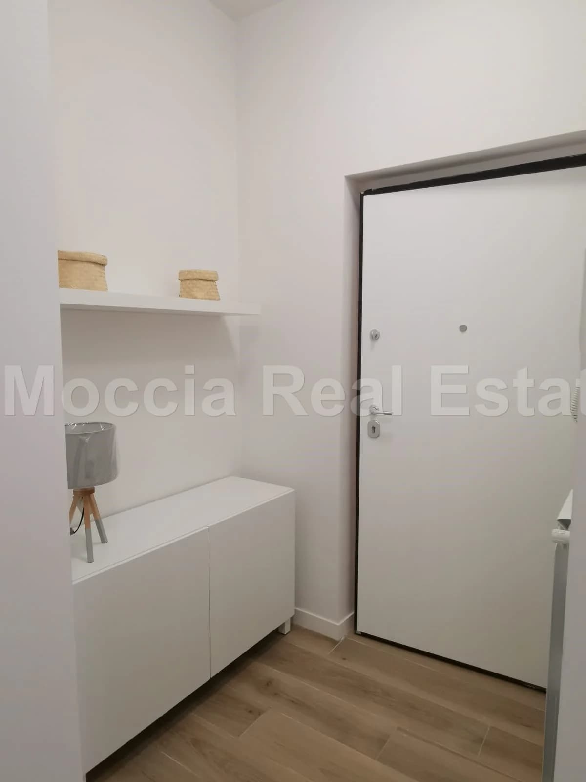 Ampio Moderno Bilocale Arredato in centro Via Ricciardi - foto 25