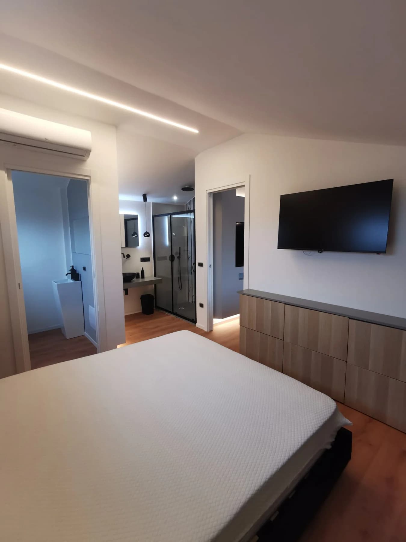Bilocale Rifinito Arredato Nuovo e Moderno di Design zona Sud - foto 43