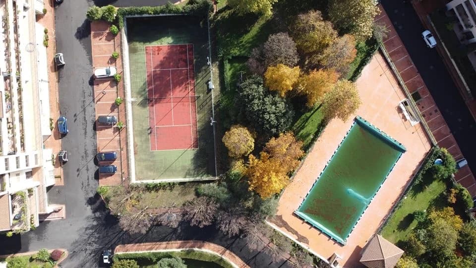 Ampio Luminoso Quadrilocale arredato Casolla in parco con piscina - foto 14
