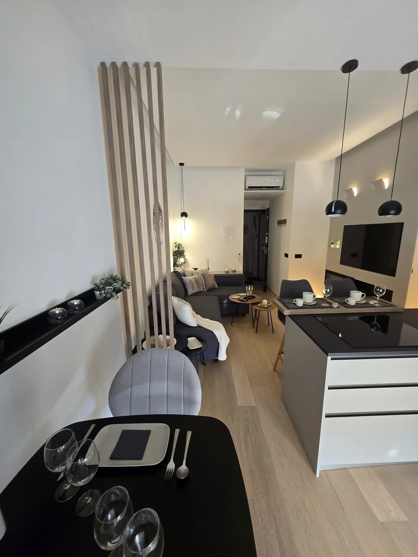 Rifinito Moderno Bilocale Arredato Centro Via Ricciardi - foto 45
