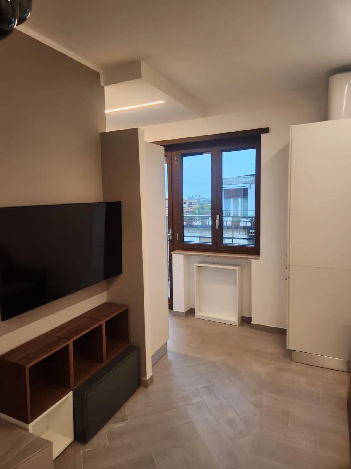 Bilocale Miniattico arredato centro citta' ristrutturato via caduti sul lavoro - foto 33
