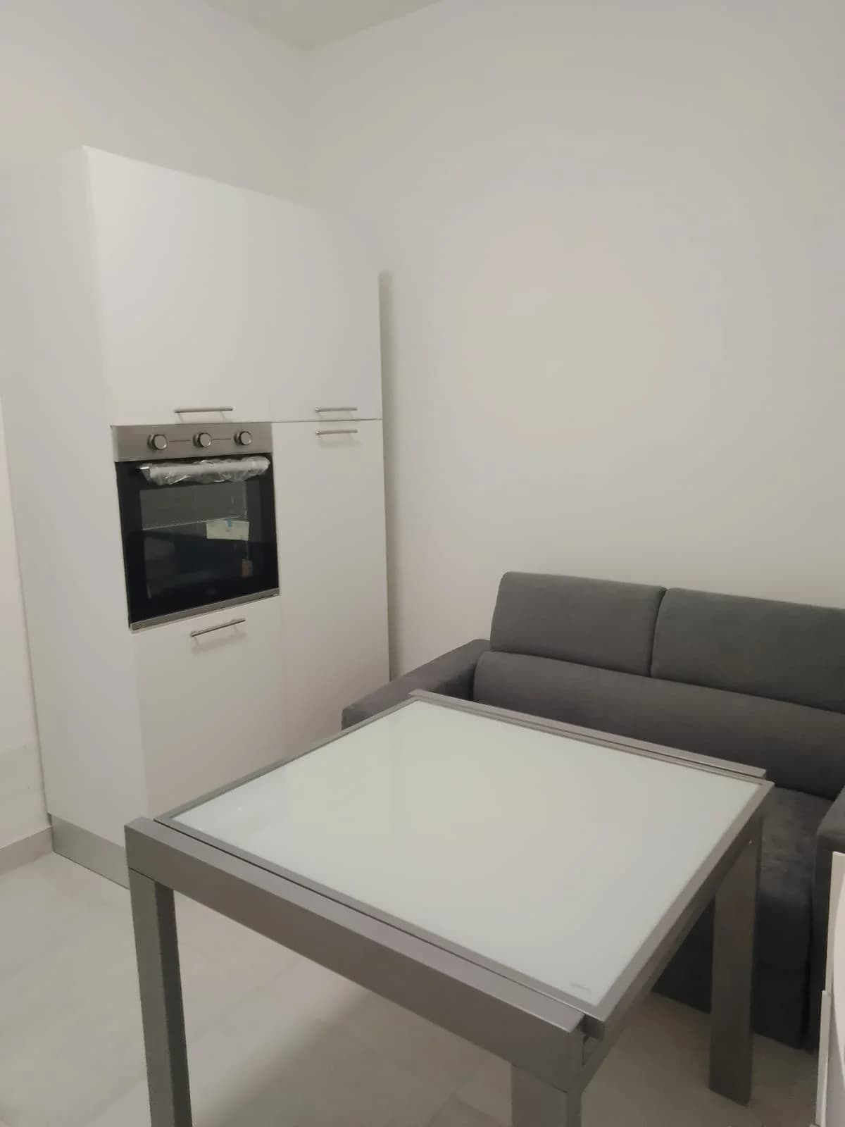 Piccolo Bilocale arredato nuovo con posto auto san leucio - foto 15