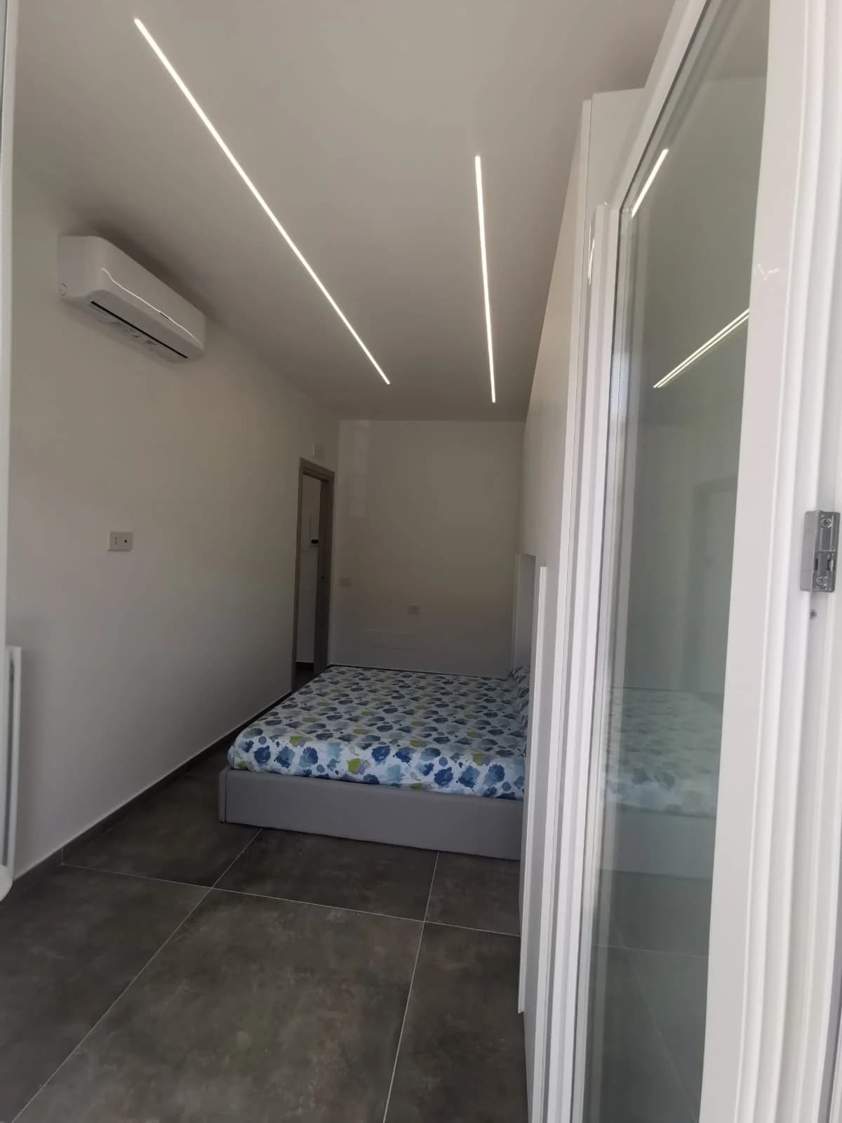 Moderno bilocale arredato nuova costruzione in zona acquaviva - foto 31