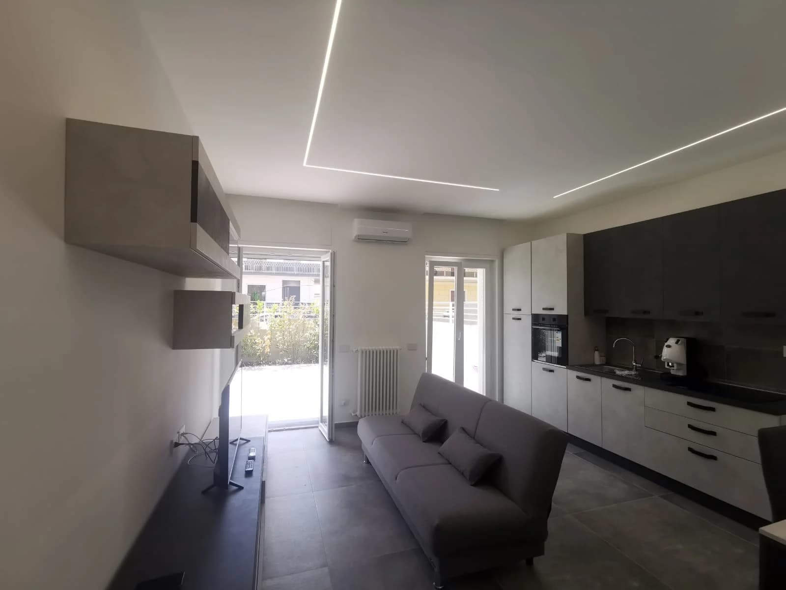 Moderno bilocale arredato nuova costruzione in zona acquaviva - foto 47